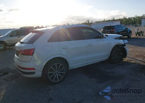 2018 Audi Q3 2.0T Premium/2.0T Sport Premium z USA, uszkodzony, nr VIN WA1BCCFS1JR032487
